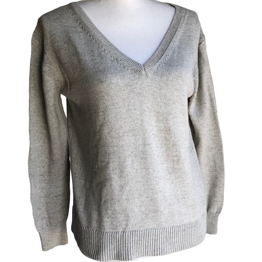 Everlane Grey V-neck Cotton Sweater XS, a little too boxy for my frame.
